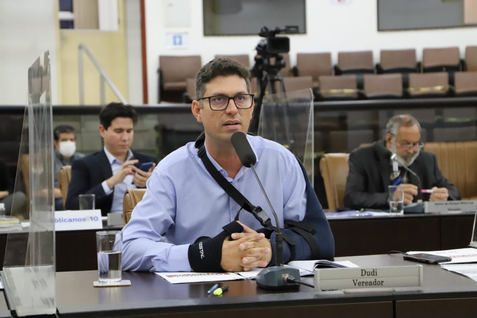 Dudi pede balança eletrônica para cadeirantes a deputado estadual