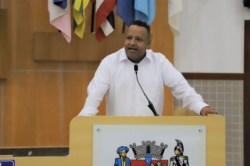 Roninha questiona Prefeitura sobre reforma do postinho do Jardim Nova Esperança