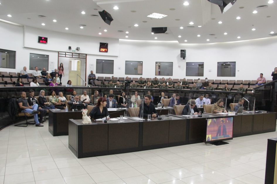 Câmara Municipal adia votação para alteração do Regimento Interno