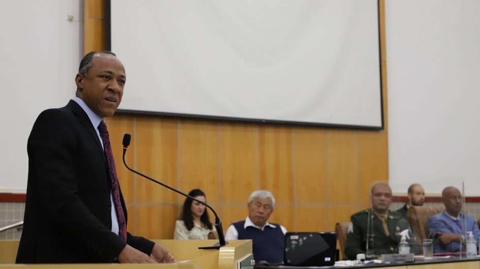 Rogério pede serviços de zeladoria urbana em bairros de Jacareí