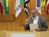 Valmir questiona Prefeitura sobre falta de pavimentação da Rua Machado de Assis, na Vila Zezé