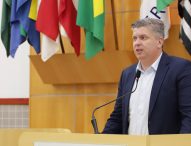 Dr. Rodrigo pede rondas da GCM no Jd. Leblon e troca de lâmpadas no Jd. Maria Amélia