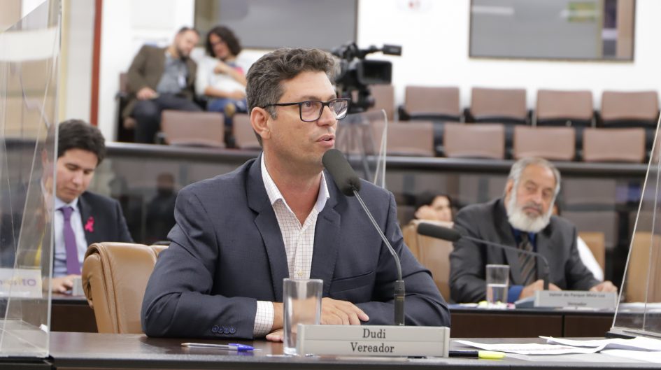 Dudi cobra Centro Educacional para crianças e adolescentes com Transtorno do Espectro Autista