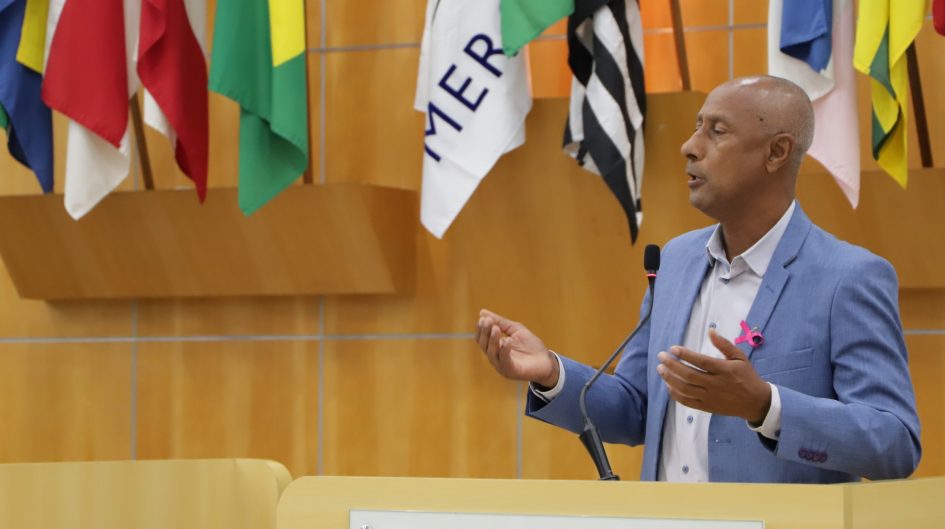 Paulinho dos Condutores pede Inspetor de Alunos nas escolas municipais de Jacareí