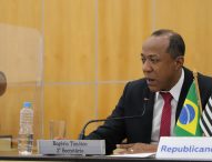Rogério questiona prefeito sobre terceirização da Casa de Passagem em Jacareí