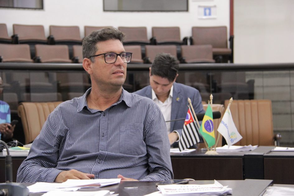 Dudi reivindica campanha de conscientização ambiental nas associações de Jacareí