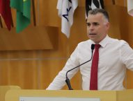 Luís Flávio pede serviços de manutenção na Praça Presidente Kennedy, no Jardim Flórida