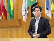 Hernani questiona prefeito sobre falhas em asfalto e calçamento na Terceira Ponte