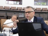 Luís Flávio questiona Prefeitura sobre falta de bocas de lobo em rua do Cidade Salvador