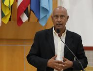 Paulinho dos Condutores questiona prefeito sobre doação de imóvel ao Clube da Saudade
