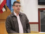 Abner pede manutenção asfáltica no Cidade Salvador, Parque dos Sinos e Jardim Colônia