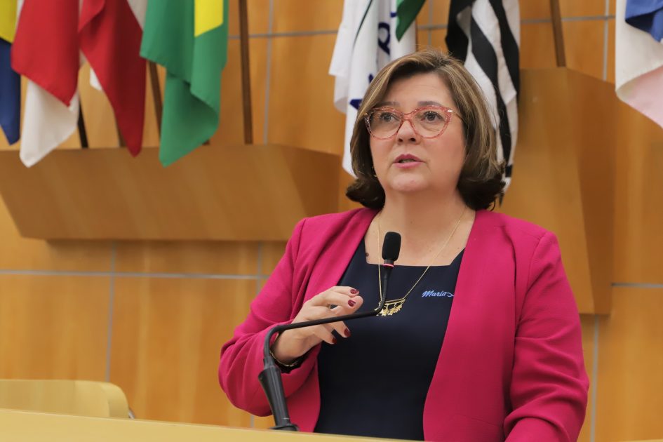 Maria Amélia pede novo local para realização de aulas de autoescolas em Jacareí