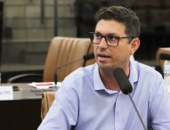 Dudi solicita serviços de zeladoria urbana em praça pública no Jardim do Portal