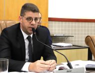 Abner Rosa cobra serviços de manutenção em vias públicas de Jacareí