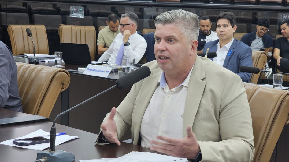 Dr. Rodrigo Salomon pede placas de ruas legíveis na Vila Santa Rita