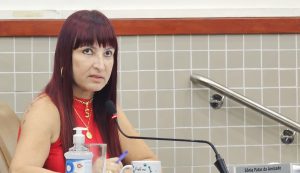 Sônia questiona aluguel de viatura para fiscalização de maus tratos contra animais