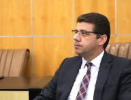 Abner protocola indicações para melhorias viárias em bairros da cidade