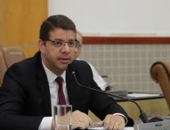 Abner questiona prefeito sobre perturbação do sossego em comércio de Jacareí