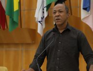 Rogério Timóteo pede troca de poste à EDP na Avenida Santos Dumont