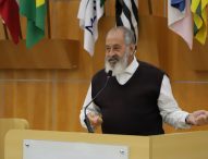 Valmir questiona Prefeitura sobre falta de rebaixamento de guias no Centro