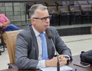 Luís Flávio questiona ações da Prefeitura sobre imóvel abandonado no Centro