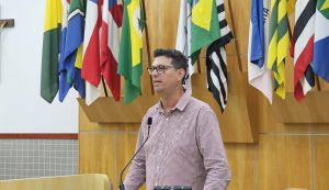 Dudi pede alteração do horário de coleta de recicláveis no Terras de São João