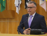 Luís Flávio questiona prefeito sobre o funcionamento do Consultório na Rua