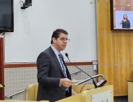 Abner questiona prefeito sobre falta de asfalto em ruas do Cidade Salvador