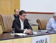 Abner questiona prefeito sobre restrições de licenças para o comércio ambulante no Centro