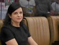 Câmara concede título de cidadania à Promotora da Infância e Juventude de Jacareí