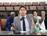 Hernani questiona prefeito sobre responsabilidade por danos em imóveis na Rua Diogo Fontes