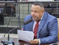 Roninha pede conserto de fiação à empresa Vivo no Jd. Nova Esperança
