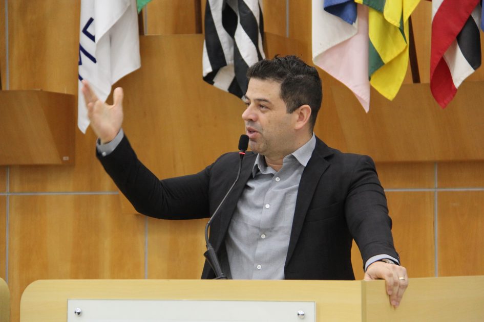 Jean Araújo solicita retomada de obras na ciclovia da Lucas Nogueira Garcez