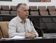 Luís Flávio questiona Prefeitura sobre esgoto em lago no Parque Califórnia