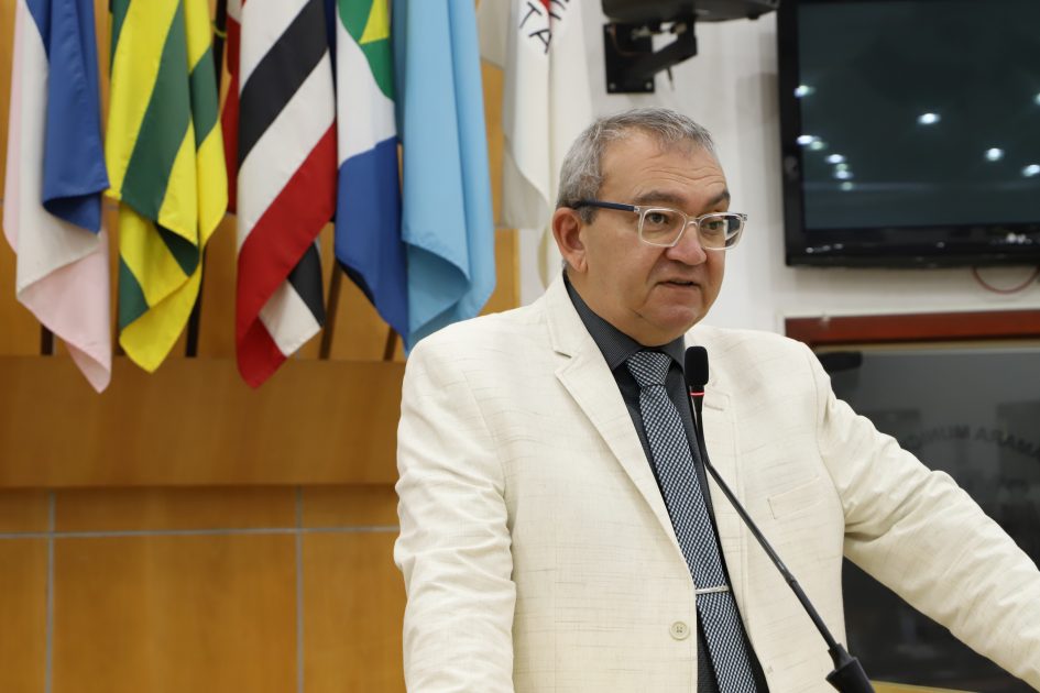 Marcelo Dantas questiona Estado sobre falta de insulina e morfina na rede pública