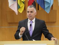 Luís Flávio questiona contrato entre a Prefeitura e a Ambiental Jacareí