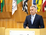Luís Flávio questiona Prefeitura sobre recursos e terreno para construção de nova creche