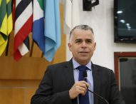 Luís Flávio solicita esclarecimentos sobre transporte escolar de alunos do Jardim Pedramar