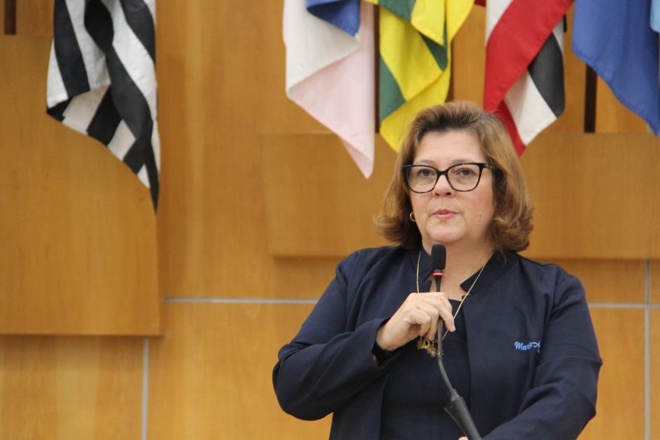 Maria Amélia pede serviços de zeladoria urbana em bairros de Jacareí