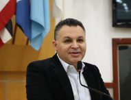 Netho Alves pede conserto de vazamento de esgoto em rua da Vila Zezé