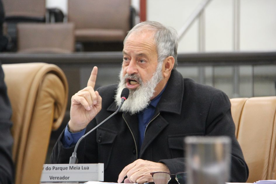 Valmir pede para CCR RioSP capina urgente em trecho da Dutra