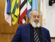 Valmir reivindica solução à Caixa para vazamento de esgoto em condomínios do Jd. Maria Amélia