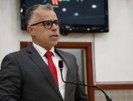 Luís Flávio questiona prefeito sobre atendimento do programa Melhor em Casa