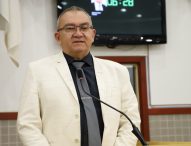 Marcelo Dantas pede QR Code informativo nos abrigos de ônibus