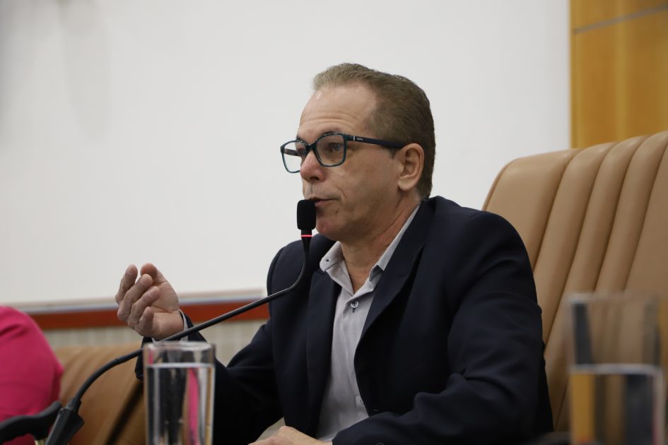 Paulinho do Esporte pede manutenção viária no Jd. Esperança e Novo Amanhecer