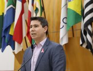 Hernani Barreto pede limpeza de área verde no Jardim das Indústrias