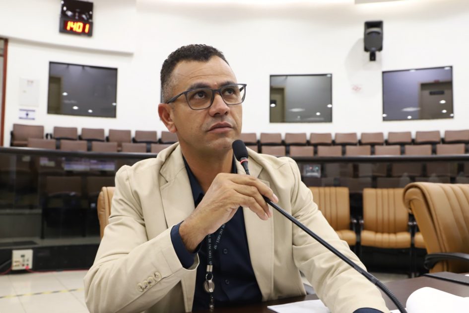 Siufarne pede reparo urgente de esgoto a céu aberto no Jardim Paraíso