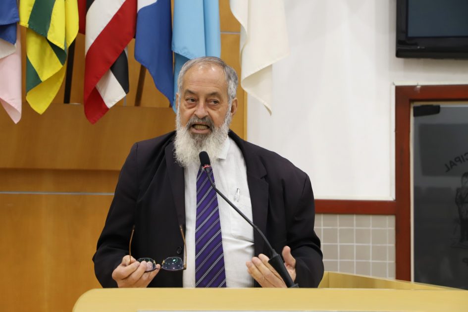 Valmir cobra informações sobre repasses de ISS da Concessionária CCR RioSP