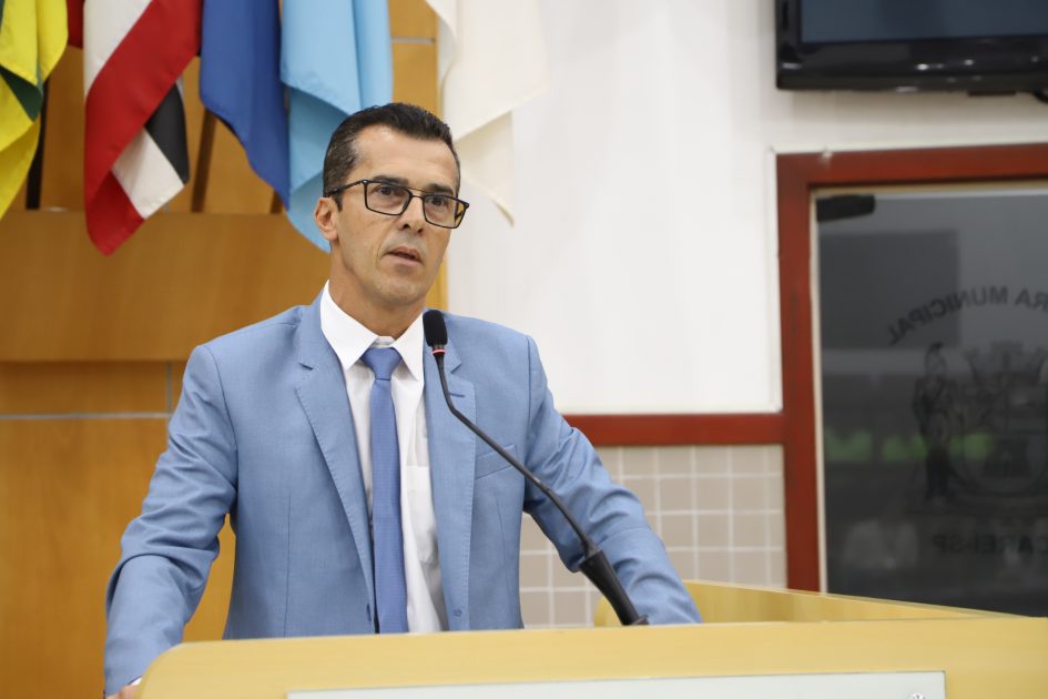 Daniel Mariano aciona deputado estadual para conseguir caminhão-pipa para Jacareí