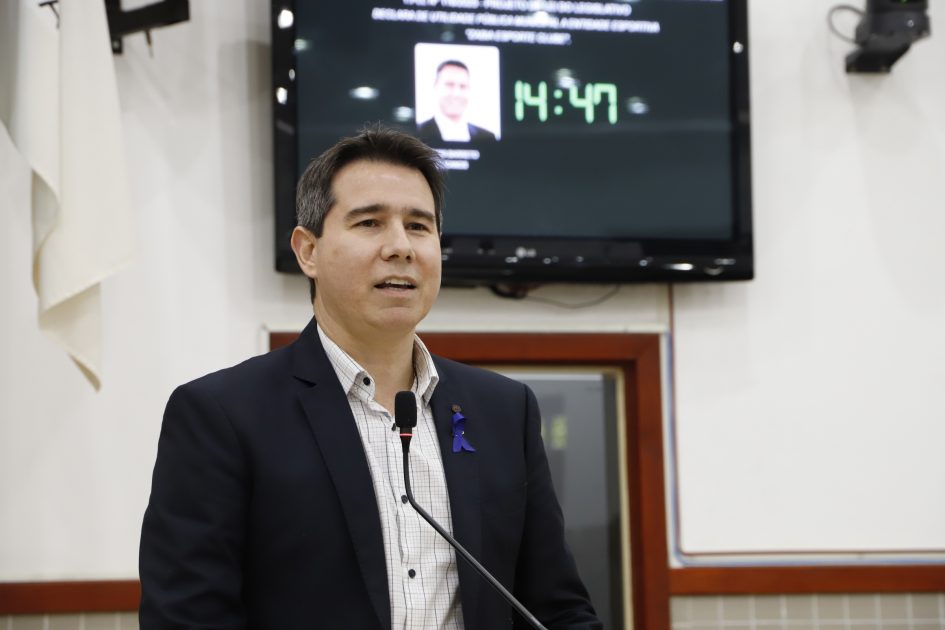 Hernani Barreto pede melhorias na sinalização viária do Villa Branca